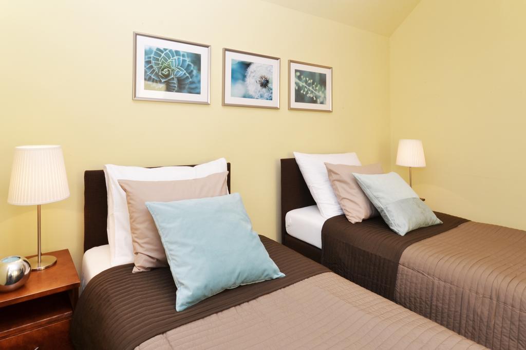 Hotel Pawlakowa Zagroda Grabiny-Zameczek Habitación foto