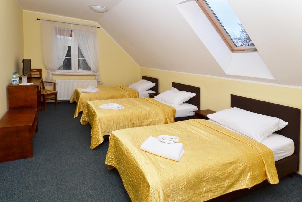 Hotel Pawlakowa Zagroda Grabiny-Zameczek Habitación foto